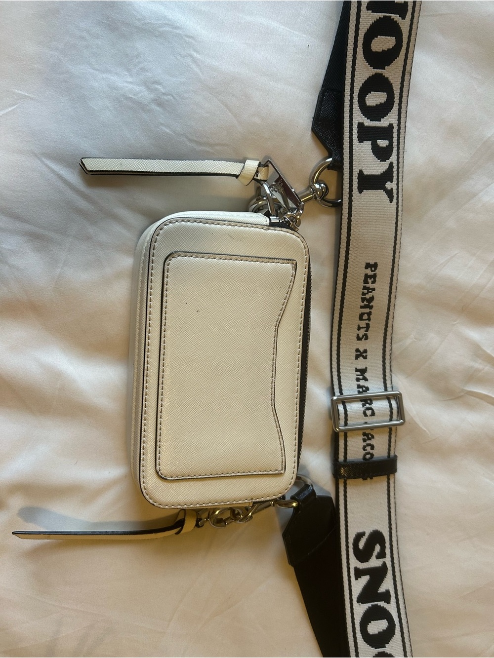 Marc Jacobs White Snoopy Snapshot Camera Bag with Black Accents - Picture 2 of 3